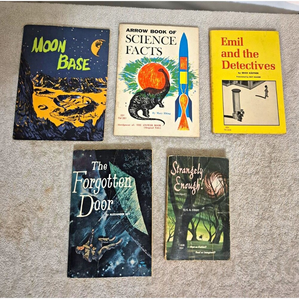 Vintage Scholastic Book Services Paperback Lot of 5 Moon Base Emil Detectives